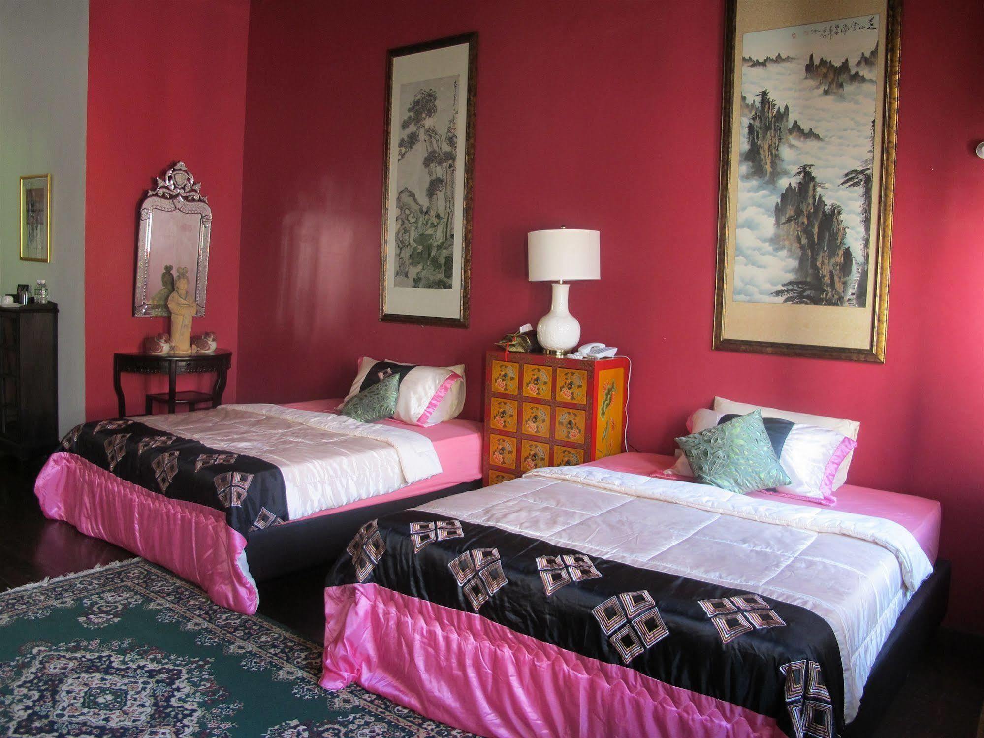 1881 Chong Tian Hotel 乔治敦 外观 照片